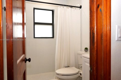 Купить виллу или дом в Холливуд, Флорида 2 спальни, 72.74м2, № 2041363 - фото 10