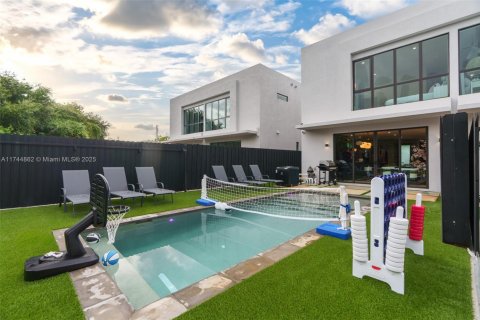 Купить виллу или дом в Майами, Флорида 3 спальни, 161.65м2, № 1985571 - фото 5