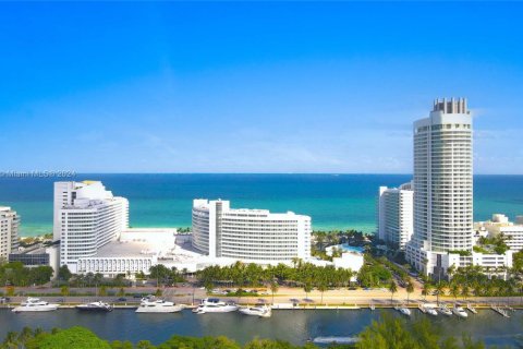 Condo in Miami Beach, Florida  № 1710471 - photo 28