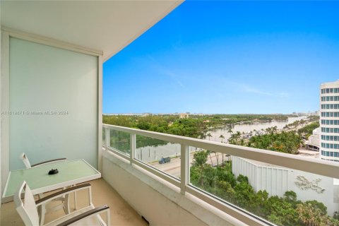 Condo in Miami Beach, Florida  № 1710471 - photo 15