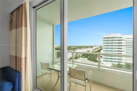 Condo in Miami Beach, Florida  № 1710471 - photo 13