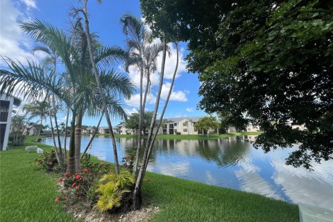 Снять в аренду кондоминиум в Хомстед, Флорида 3 спальни, 111.02м2, № 1968602 - фото 22