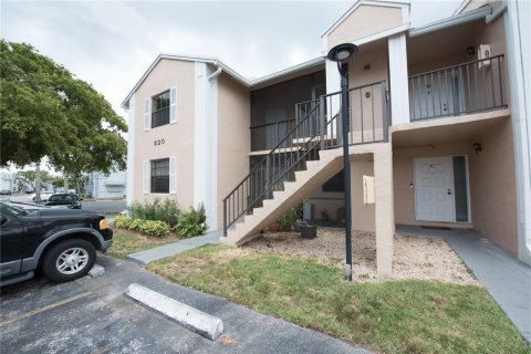 Снять в аренду кондоминиум в Хомстед, Флорида 3 спальни, 111.02м2, № 1968602 - фото 19