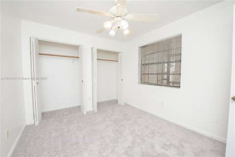 Снять в аренду кондоминиум в Хомстед, Флорида 3 спальни, 111.02м2, № 1968602 - фото 7