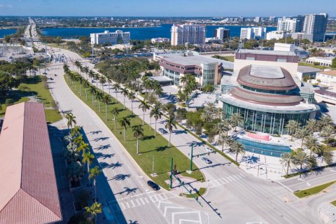 Adosado en alquiler en West Palm Beach, Florida, 3 dormitorios, 148.92 m2 № 1229248 - foto 1