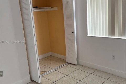 Снять в аренду кондоминиум в Майами, Флорида 2 спальни, 80.64м2, № 2060511 - фото 19