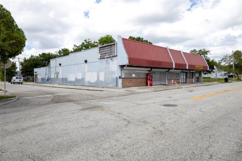 Commercial property in Orlando, Florida № 1063647 - photo 6