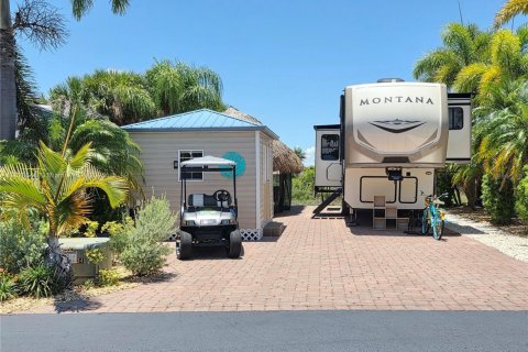 Terreno en venta en Okeechobee, Florida № 1983272 - foto 1
