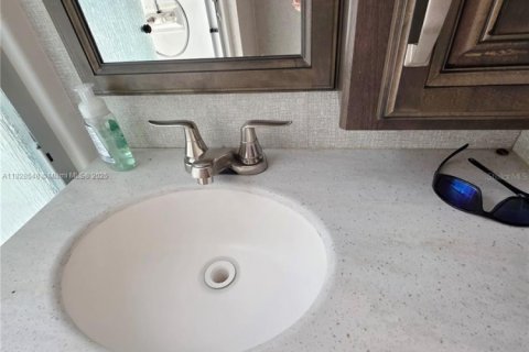 Terreno en venta en Okeechobee, Florida № 1983272 - foto 18