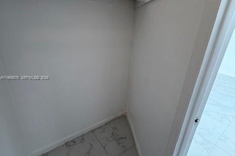 Condominio en venta en Hallandale Beach, Florida, 1 dormitorio, 65.03 m2 № 2030604 - foto 23