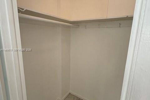 Condominio en venta en Hallandale Beach, Florida, 1 dormitorio, 65.03 m2 № 2030604 - foto 22