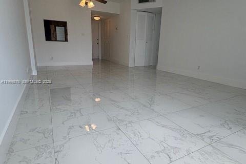 Condominio en venta en Hallandale Beach, Florida, 1 dormitorio, 65.03 m2 № 2030604 - foto 14