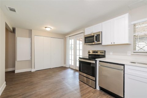 Villa ou maison à louer à Apopka, Floride: 3 chambres, 106.65 m2 № 1820546 - photo 6