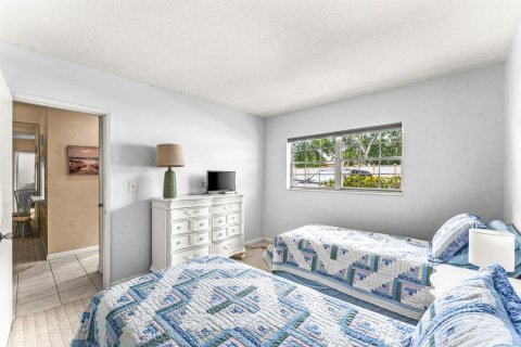 Condo in Lighthouse Point, Florida, 2 bedrooms  № 2146282 - photo 14