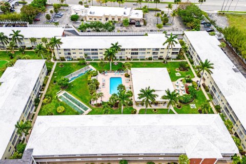 Condo in Lighthouse Point, Florida, 2 bedrooms  № 2146282 - photo 10