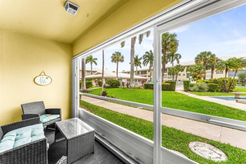 Condo in Lighthouse Point, Florida, 2 bedrooms  № 2146282 - photo 12