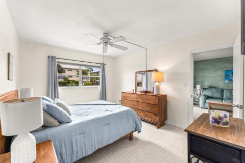 Condo in Lighthouse Point, Florida, 2 bedrooms  № 2146282 - photo 18