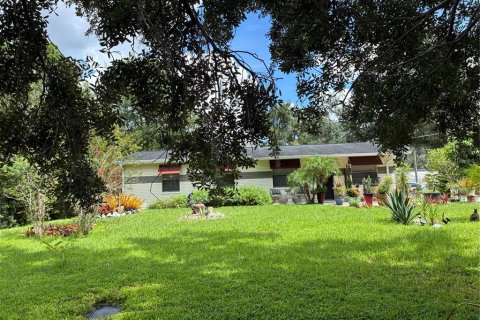 House in Tampa, Florida 3 bedrooms, 106.84 sq.m. № 2393869 - photo 4