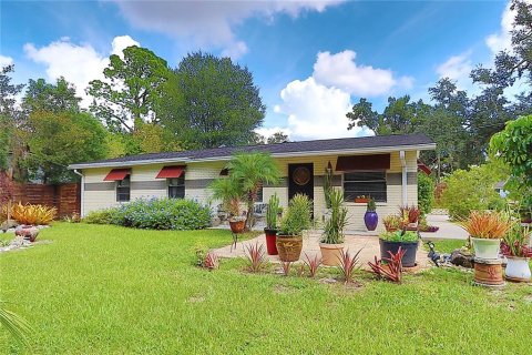 House in Tampa, Florida 3 bedrooms, 106.84 sq.m. № 2393869 - photo 3