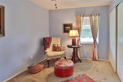 House in Tampa, Florida 3 bedrooms, 106.84 sq.m. № 2393869 - photo 25
