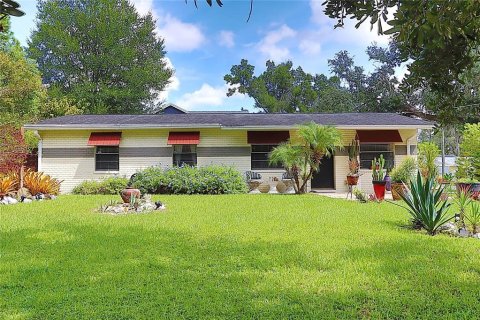 House in Tampa, Florida 3 bedrooms, 106.84 sq.m. № 2393869