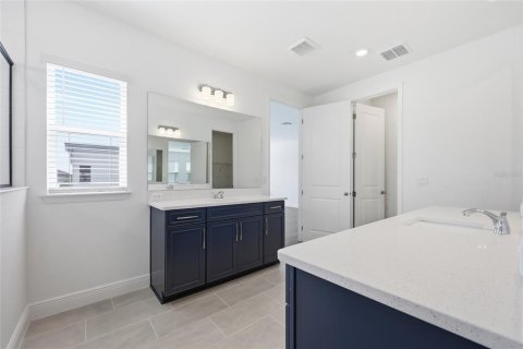 House in Orlando, Florida 4 bedrooms, 236.44 sq.m. № 2280241 - photo 24