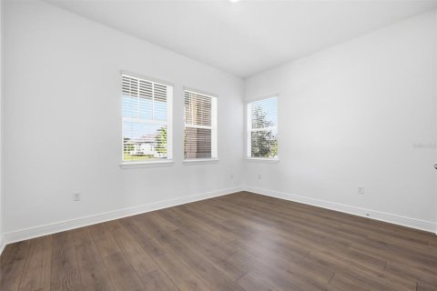 House in Orlando, Florida 4 bedrooms, 236.44 sq.m. № 2280241 - photo 16