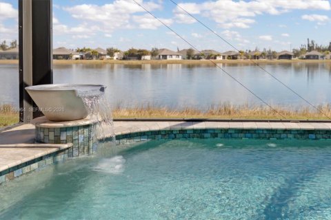 House in Punta Gorda, Florida 2 bedrooms, 140.28 sq.m. № 2022047 - photo 27