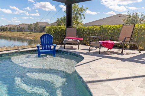 House in Punta Gorda, Florida 2 bedrooms, 140.28 sq.m. № 2022047 - photo 28