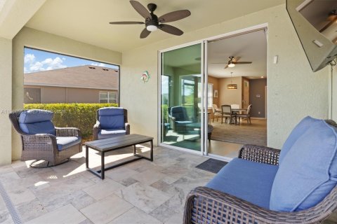 House in Punta Gorda, Florida 2 bedrooms, 140.28 sq.m. № 2022047 - photo 24