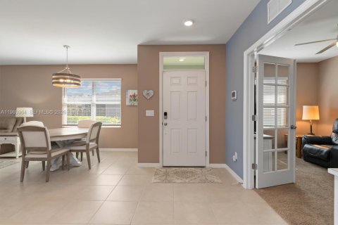 House in Punta Gorda, Florida 2 bedrooms, 140.28 sq.m. № 2022047 - photo 7