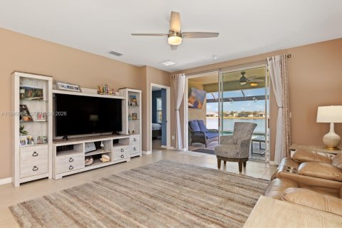 House in Punta Gorda, Florida 2 bedrooms, 140.28 sq.m. № 2022047 - photo 11