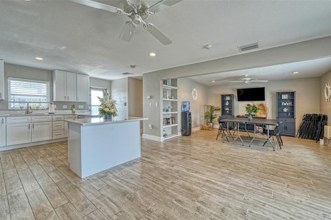 Condominio en venta en Sarasota, Florida, 5 habitaciones, 36.42 m2 № 2096226 - foto 22