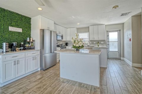 Condominio en venta en Sarasota, Florida, 5 habitaciones, 36.42 m2 № 2096226 - foto 23