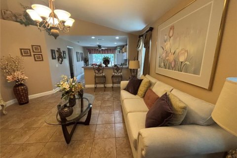 Villa ou maison à louer à Lakewood Ranch, Floride: 3 chambres, 118.45 m2 № 2400417 - photo 8
