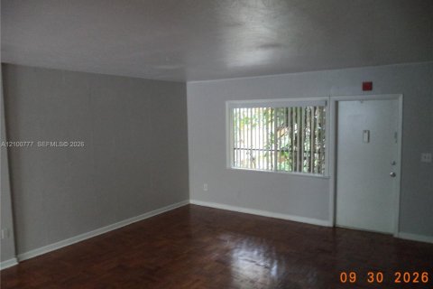 Apartment in Winter Park, Florida 2 bedrooms, 102.19 sq.m. № 2401293 - photo 3