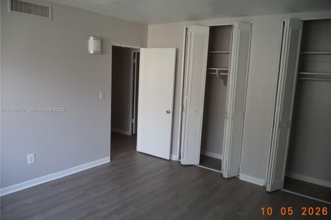 Apartment in Winter Park, Florida 2 bedrooms, 102.19 sq.m. № 2401293 - photo 7