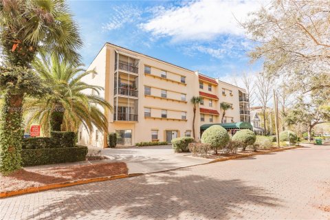 Apartment in Winter Park, Florida 2 bedrooms, 102.19 sq.m. № 2401293