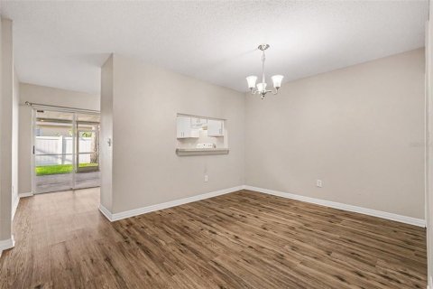 Adosado en venta en Brandon, Florida, 2 dormitorios, 148.18 m2 № 2222248 - foto 8