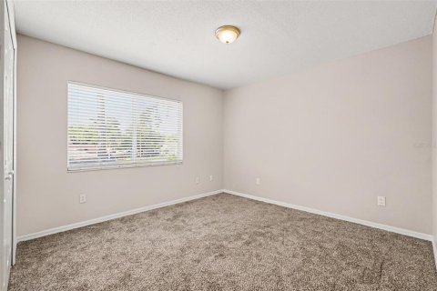 Adosado en venta en Brandon, Florida, 2 dormitorios, 148.18 m2 № 2222248 - foto 9