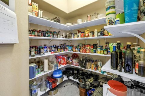 Casa en alquiler en Tarpon Springs, Florida, 4 dormitorios, 356.09 m2 № 1868953 - foto 20