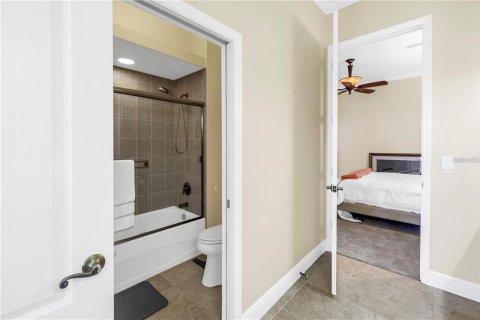 Casa en alquiler en Tarpon Springs, Florida, 4 dormitorios, 356.09 m2 № 1868953 - foto 10