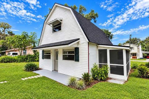 House in Brandon, Florida 1 bedroom, 79.71 sq.m. № 2395544 - photo 15