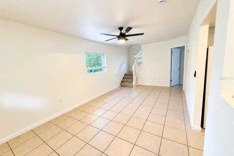 House in Brandon, Florida 1 bedroom, 79.71 sq.m. № 2395544 - photo 6