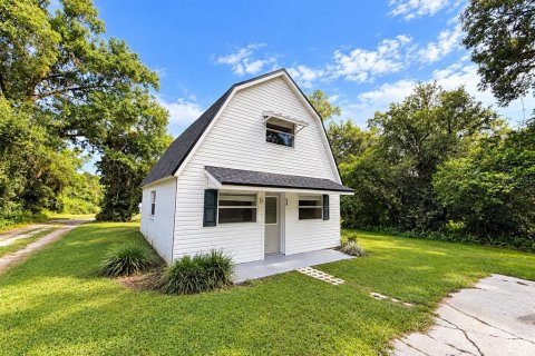 House in Brandon, Florida 1 bedroom, 79.71 sq.m. № 2395544