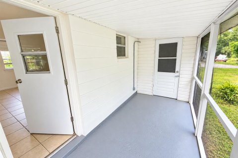 House in Brandon, Florida 1 bedroom, 79.71 sq.m. № 2395544 - photo 13