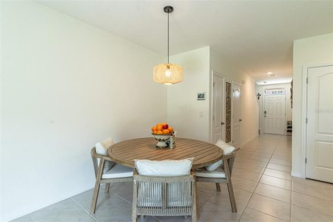 Touwnhouse à vendre à Davenport, Floride: 3 chambres, 138.24 m2 № 2295039 - photo 6