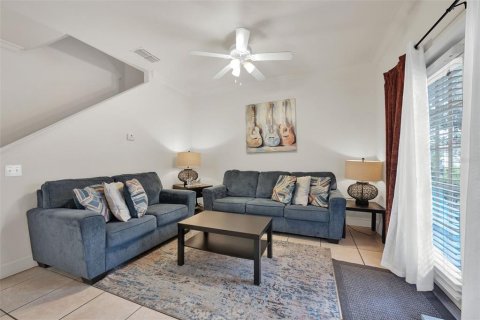Adosado en venta en Kissimmee, Florida, 4 dormitorios, 157.38 m2 № 1898393 - foto 3