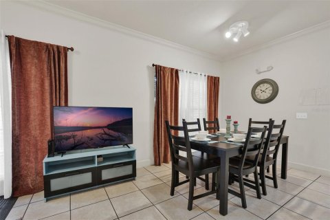 Adosado en venta en Kissimmee, Florida, 4 dormitorios, 157.38 m2 № 1898393 - foto 8