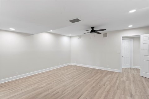 House in Saint Petersburg, Florida 3 bedrooms, 181.81 sq.m. № 1849844 - photo 22